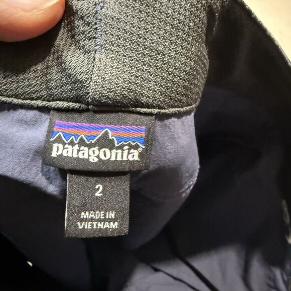 Patagonia Shorts Quandary Womens Size 2 Flat Front Grey Nylon Pockets 8” Inseam - Picture 3 of 6